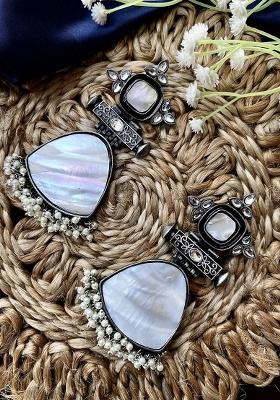 Marble Finish Casual Stud Earrings For Women