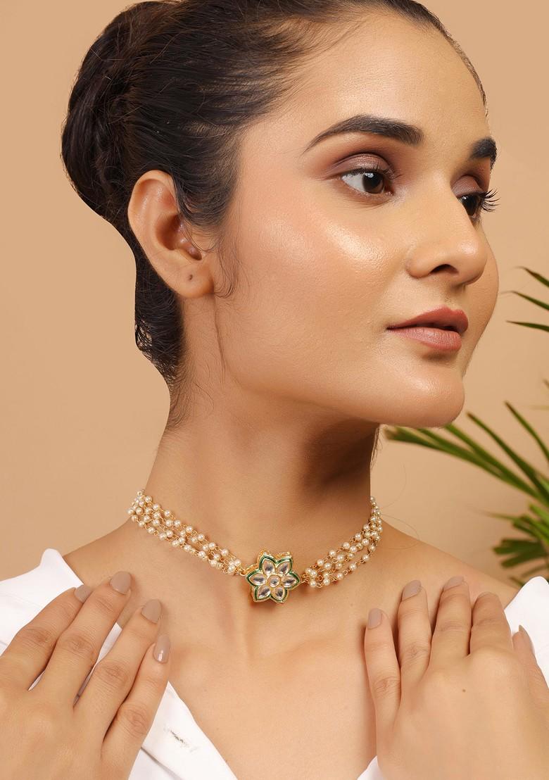 White Gold Tone Floral Kundan Choker Necklace