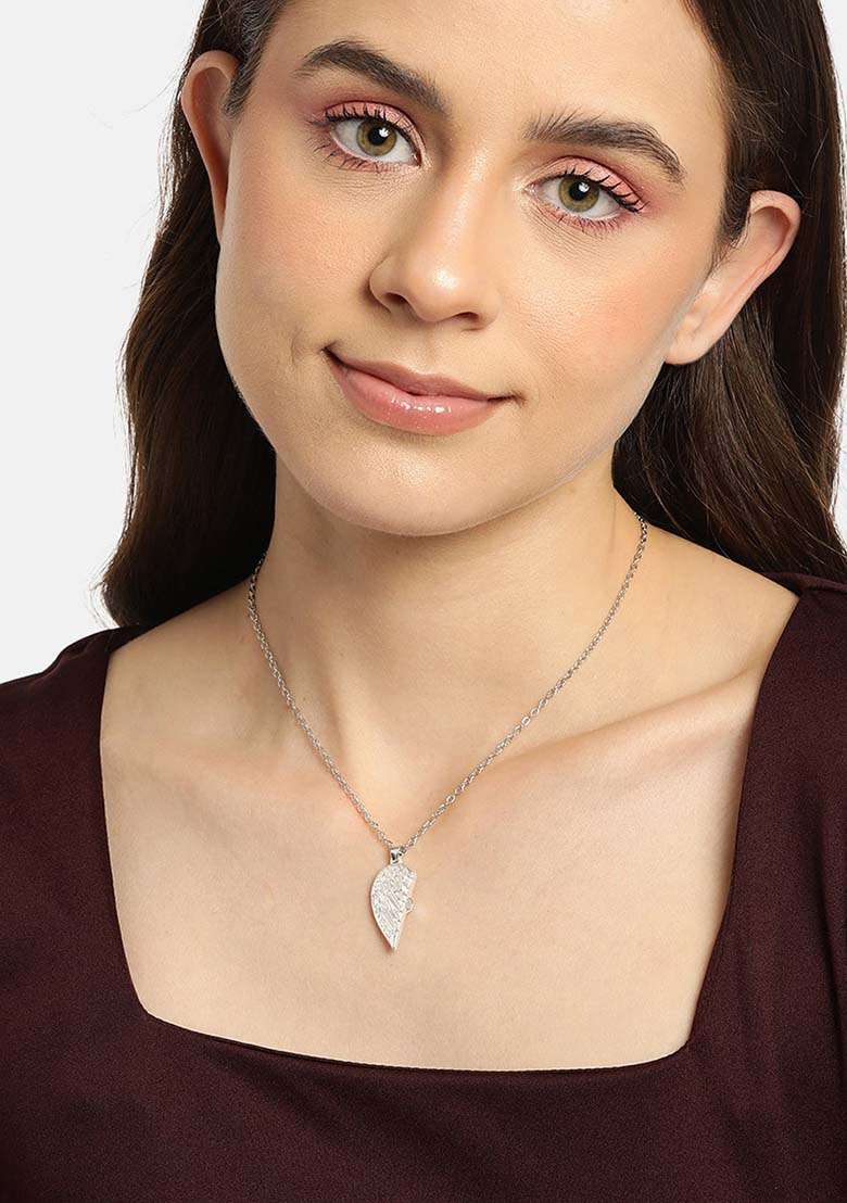Silver Plated Pendant Necklace - Indya