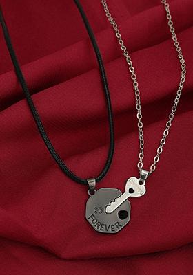 Silver Plated Pendant Necklace