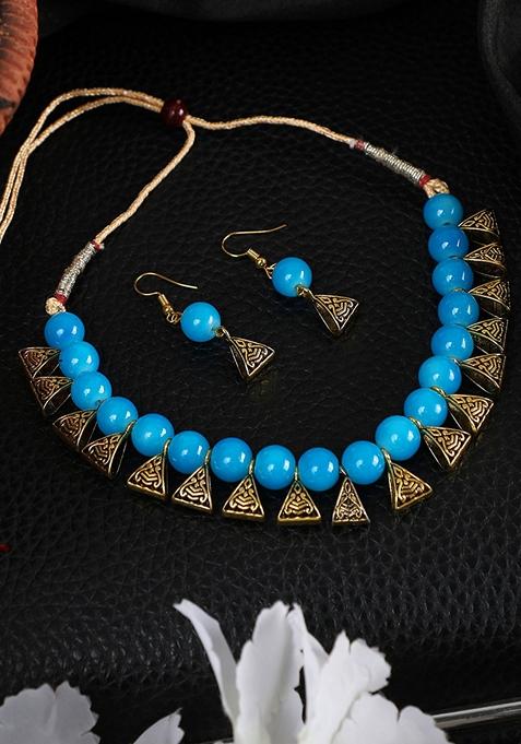 Stylish Sleek Necklace With Sky Blue Bead And Antique Touch Pattern