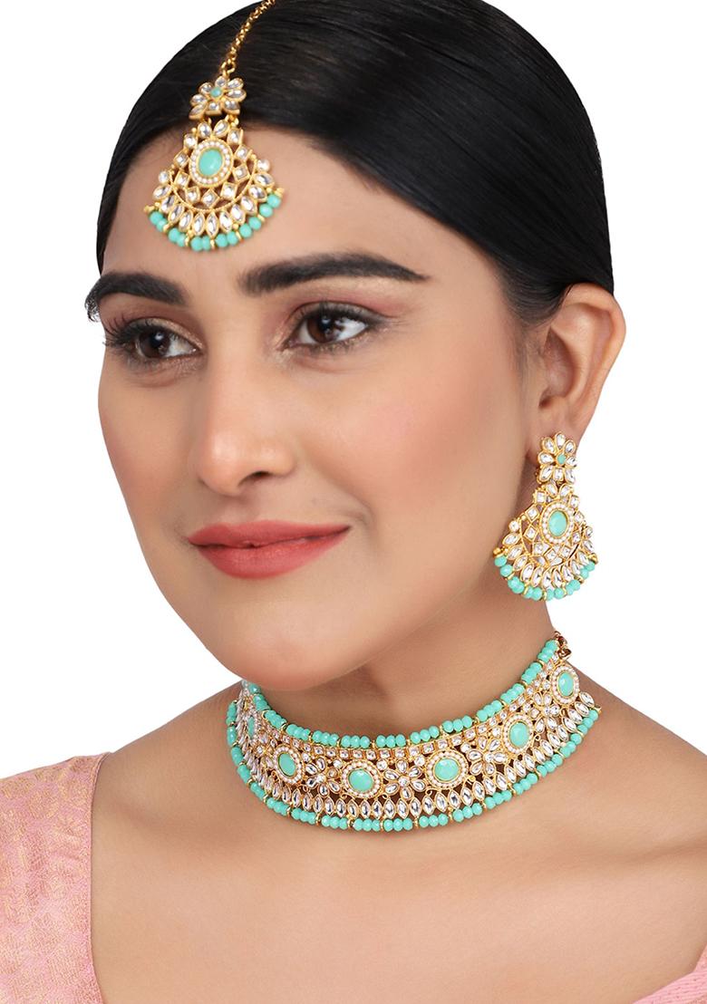 Round Traditional Choker With Mint Bead And Stone