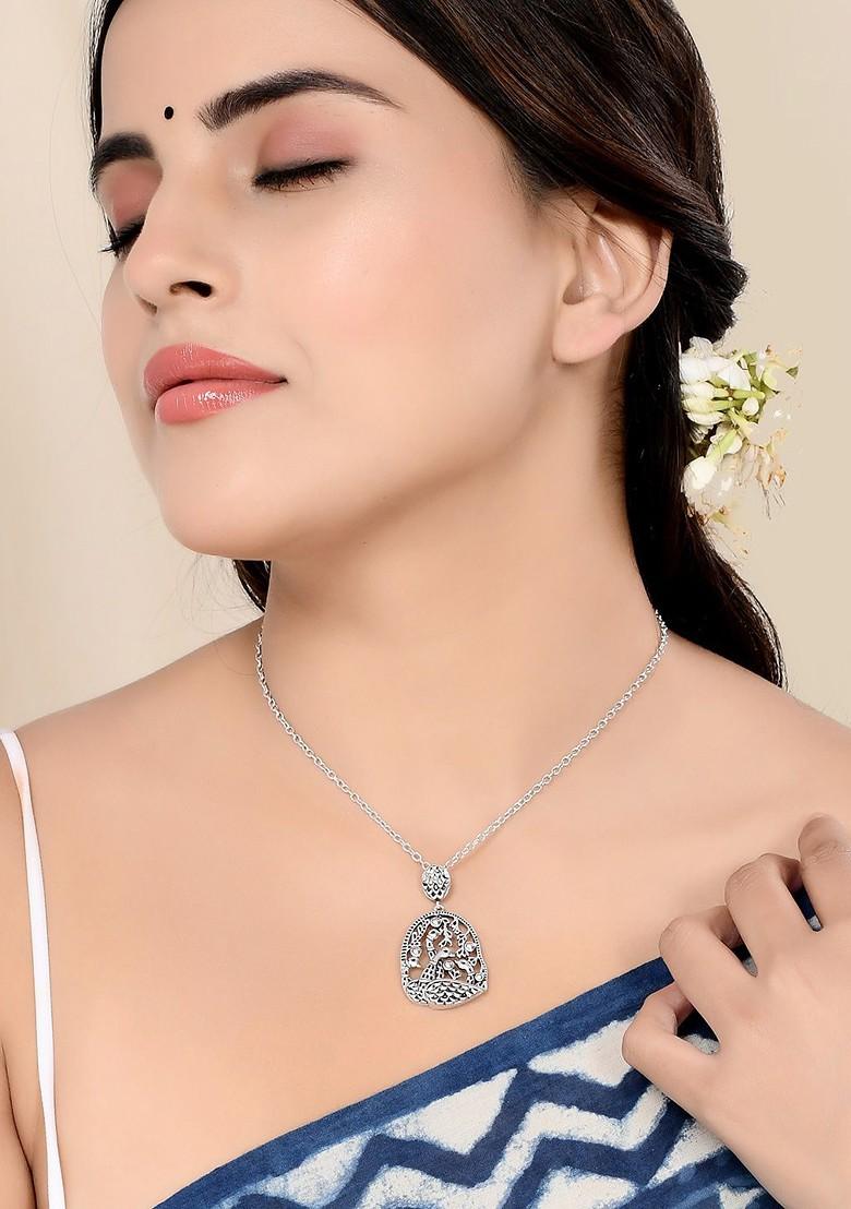 Silver Plated Pendant With Chain