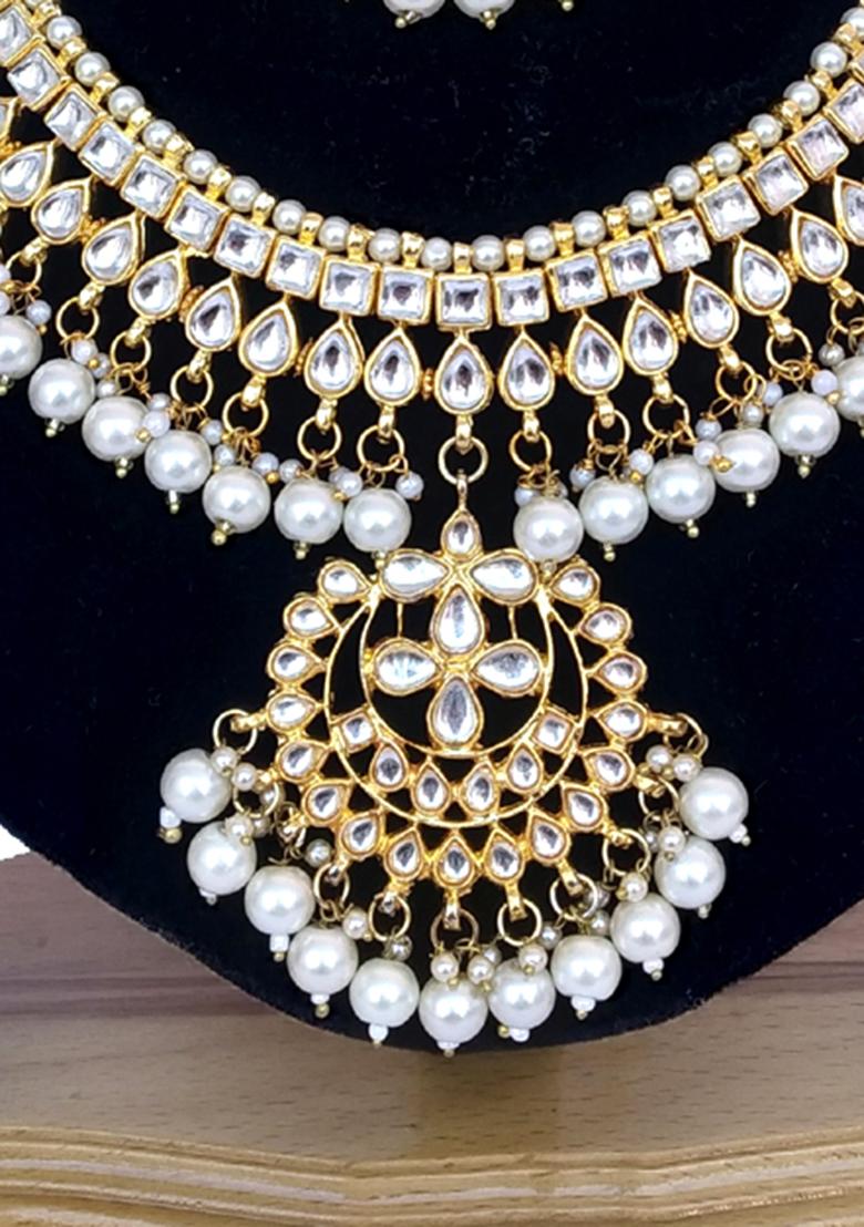 White Kundan Work Necklace Set