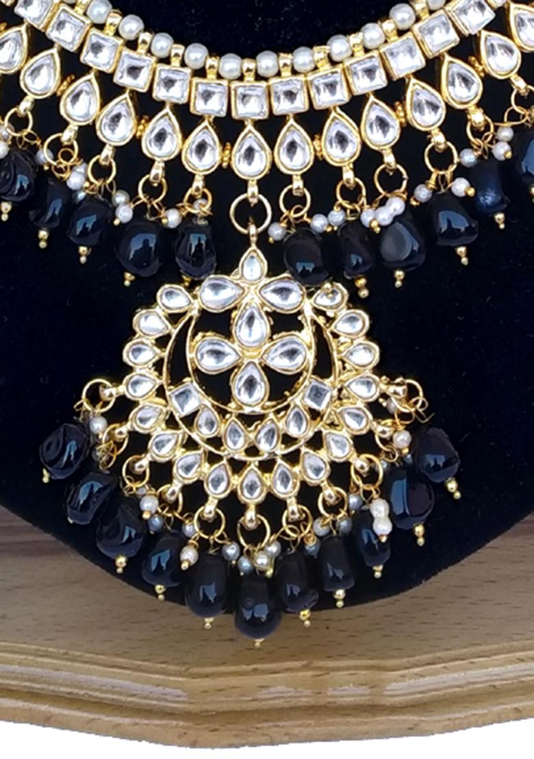 Black Kundan Work Necklace Set