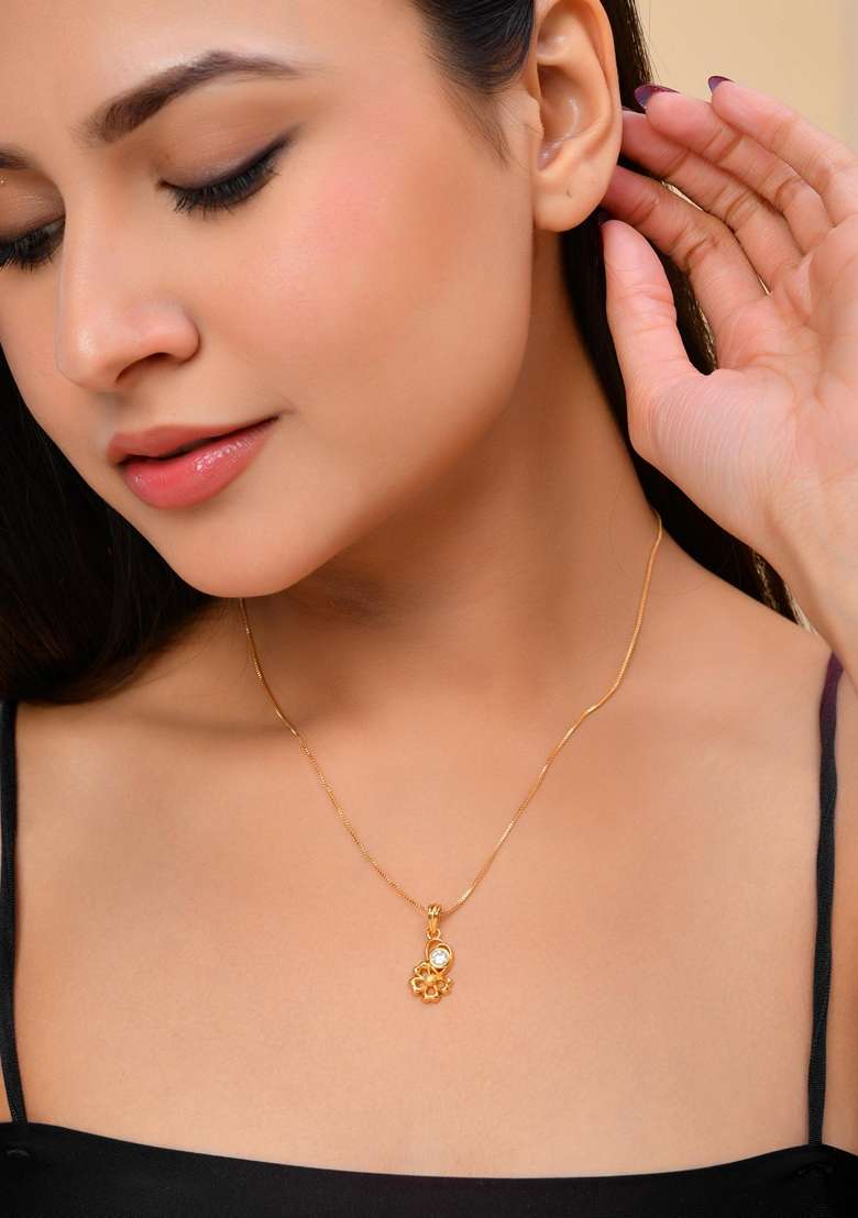 Gold Plated Flower Shaped Ad Studded Pandent With Chain - Indya