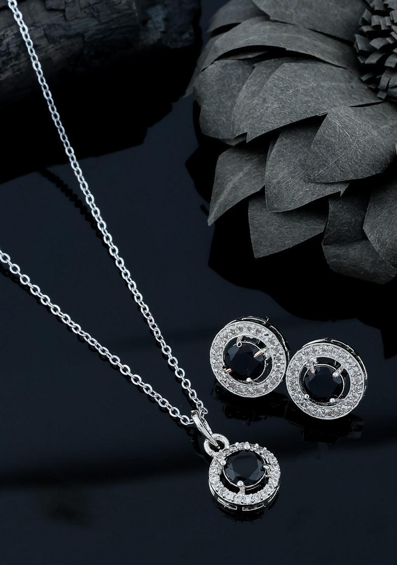 Silver Plated Black Stone Studed Chain Pendent With Earrings