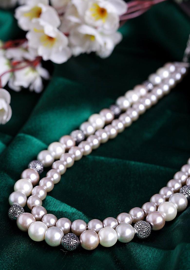 Cream Beaded Rhodium Plated Chain And Pendant