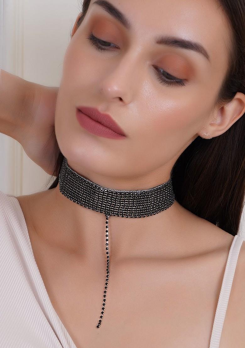 Black Plain Brass Necklace