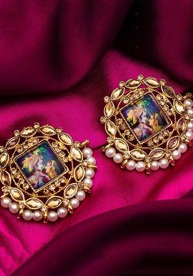 Women Gold Plated Photo Design Pearl Contemporary Studs Earrings
