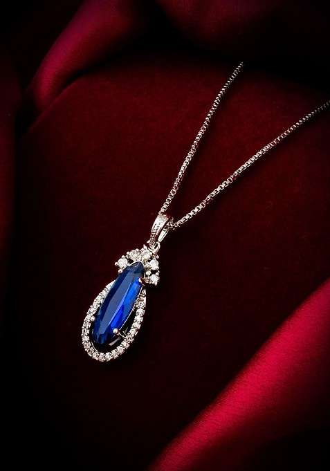 Silver Contemporary Artificial Stones Studded Oxidized Pendants With Chain