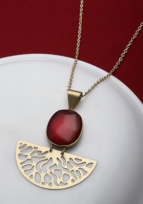 Maroon Gold Plated Stone Studded Pendant With Chain