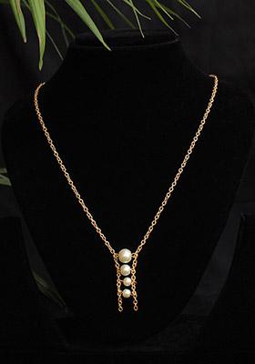 Enticing Pearl Necklace