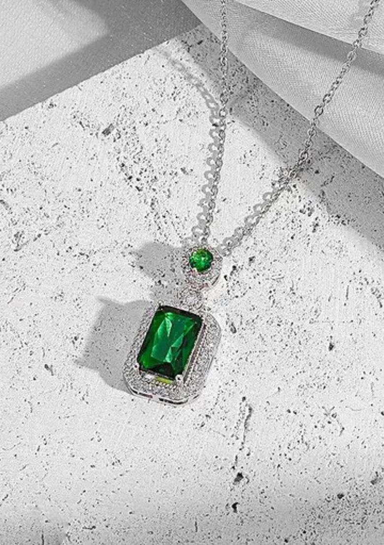 Silver Plated Emarald Stone With Cubic Zirconia Interlocked Pendant Chain Necklace