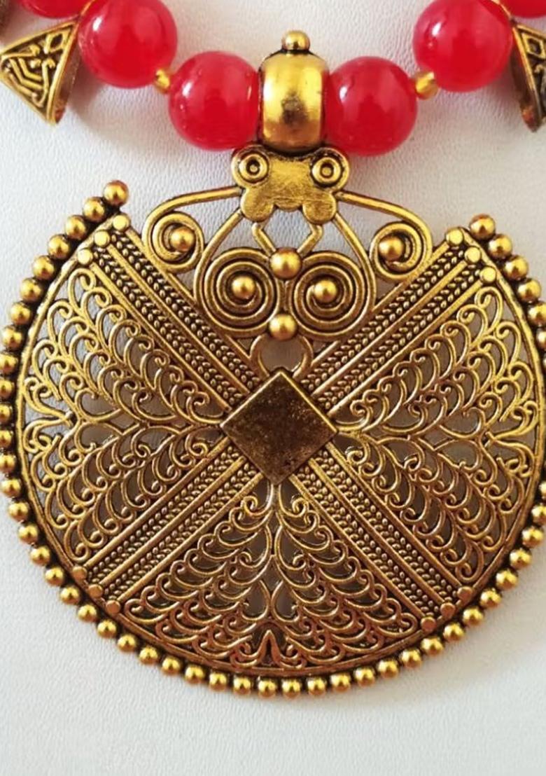 Red Beads Jaali Pendant Necklace For Women