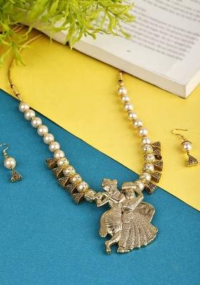 Cream Golden Triangle Beads Radha Krishna Pendant Necklace For Women