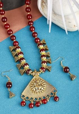 Red Beads Triangle Ganesh Pendant Necklace For Women