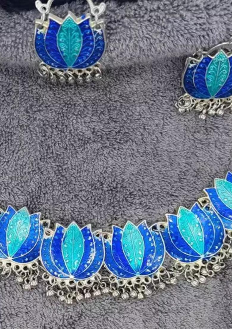 Blue Lotus Design Choker Necklace Set For Women