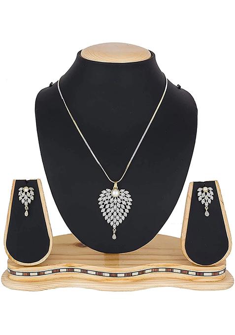 Gold Ad Leaf Stone Heart Pendant Chain For Women