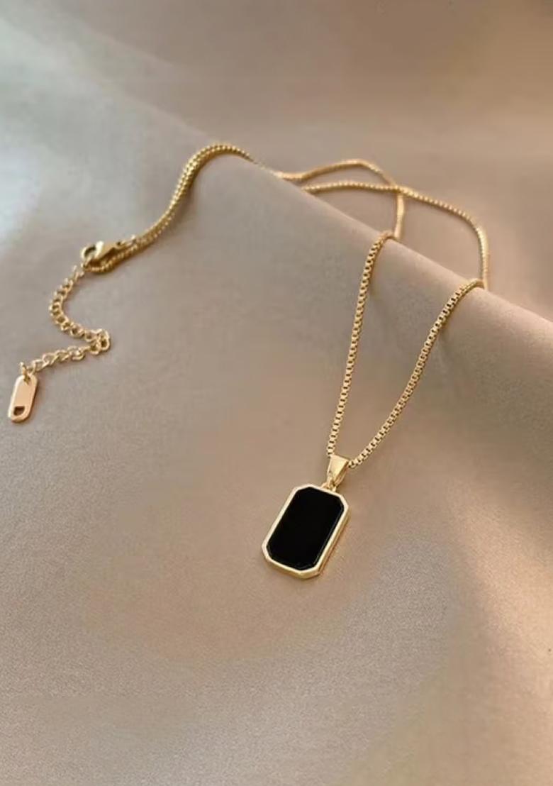 Gold Black Rectangle Pendant Chain For Women