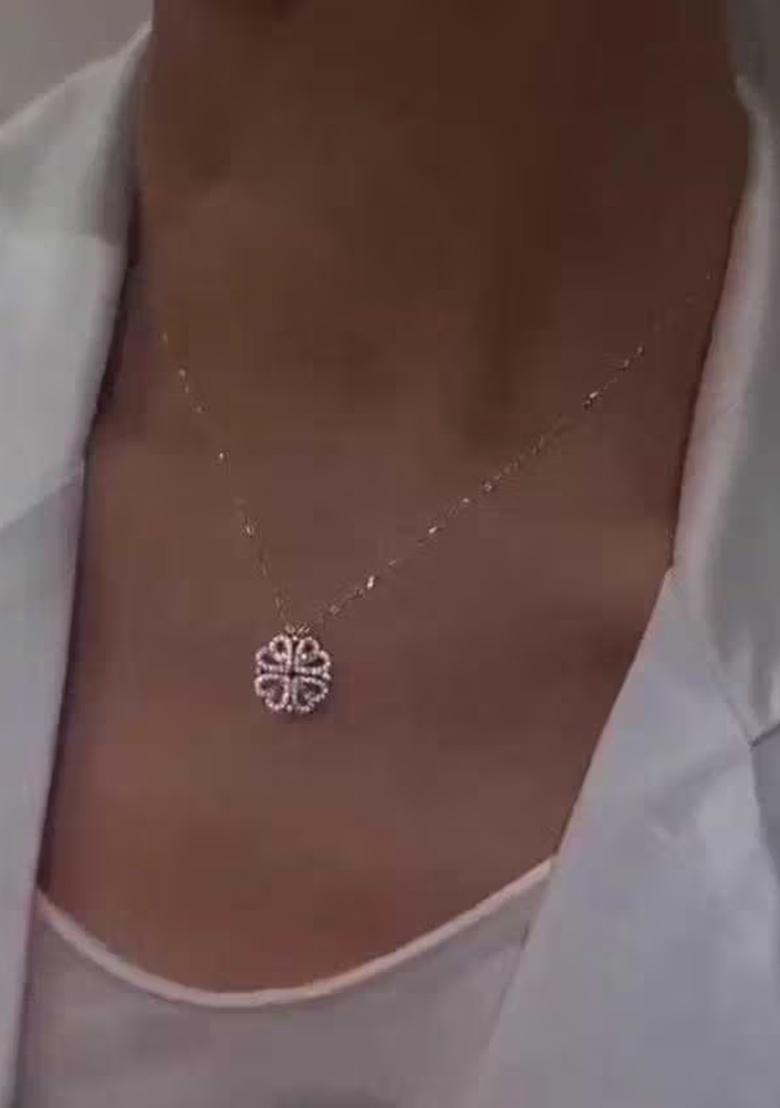 Gold Foldable Ad Pendant Chain For Women