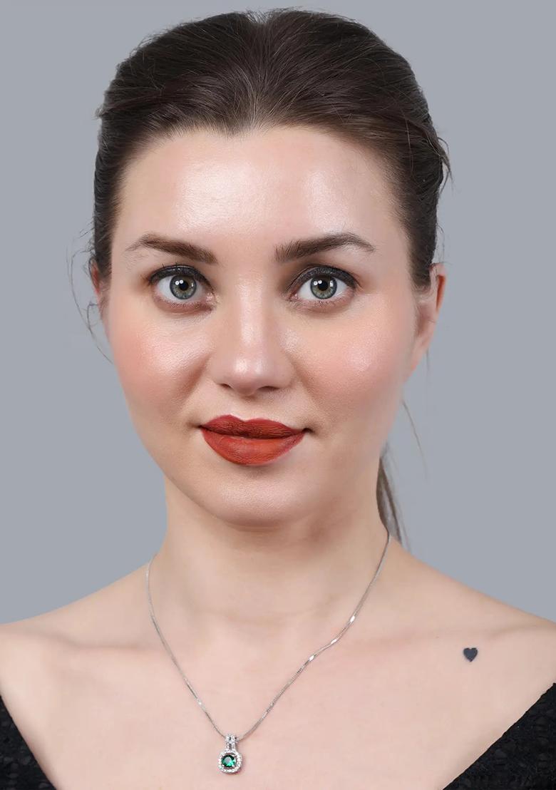 Green Green Square Ad Pendant Chain For Women