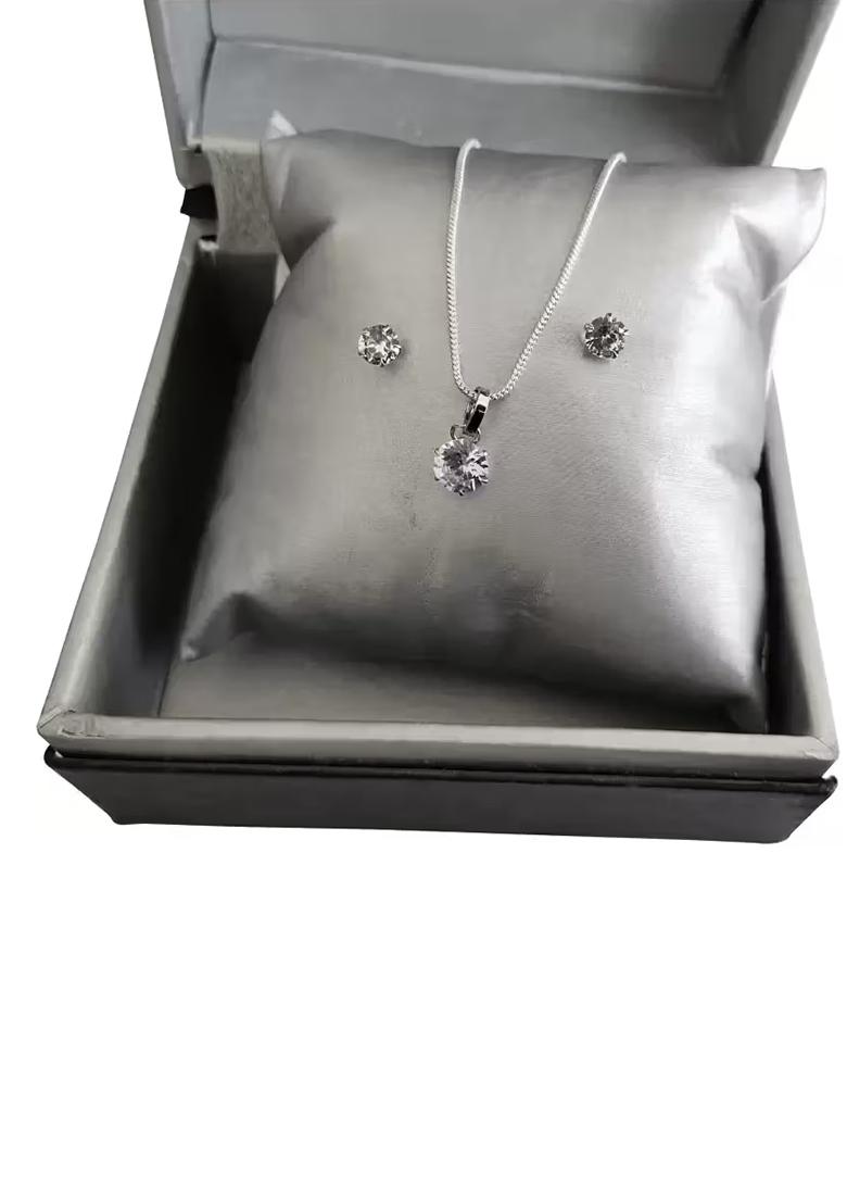 Gold White One Stone Pendant Chain Set For Women