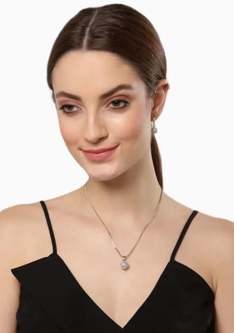 Gold Ad Ball Style Pendant Chain For Women