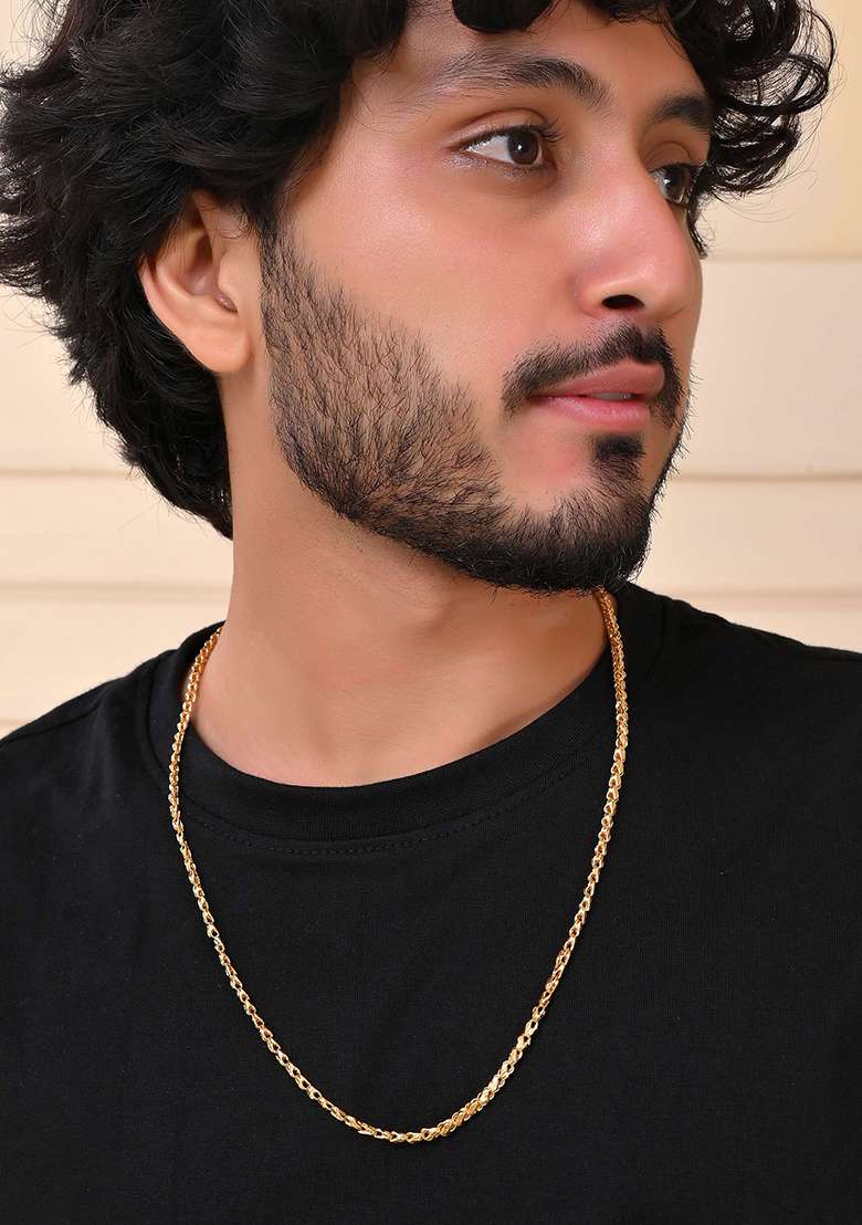 Premium Spiral Gold Chain – Daily Wear With Luxury Appeal

 - Indya