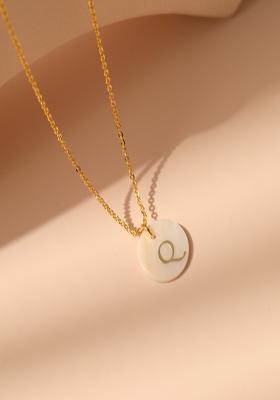 18K Gold Plated Waterproof Antitarnish Letter Q Initial Pendant Necklace