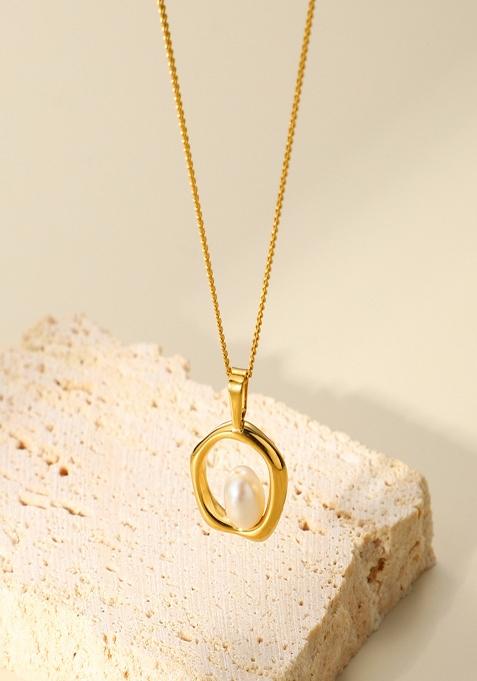 18K Gold Plated Waterproof Anti Tarnish Enclosed Pearl Pendant Necklace