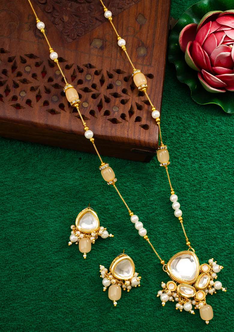 Light Yellow Gold Plated Artificial Beads And Kundan Chain Necklace - Indya