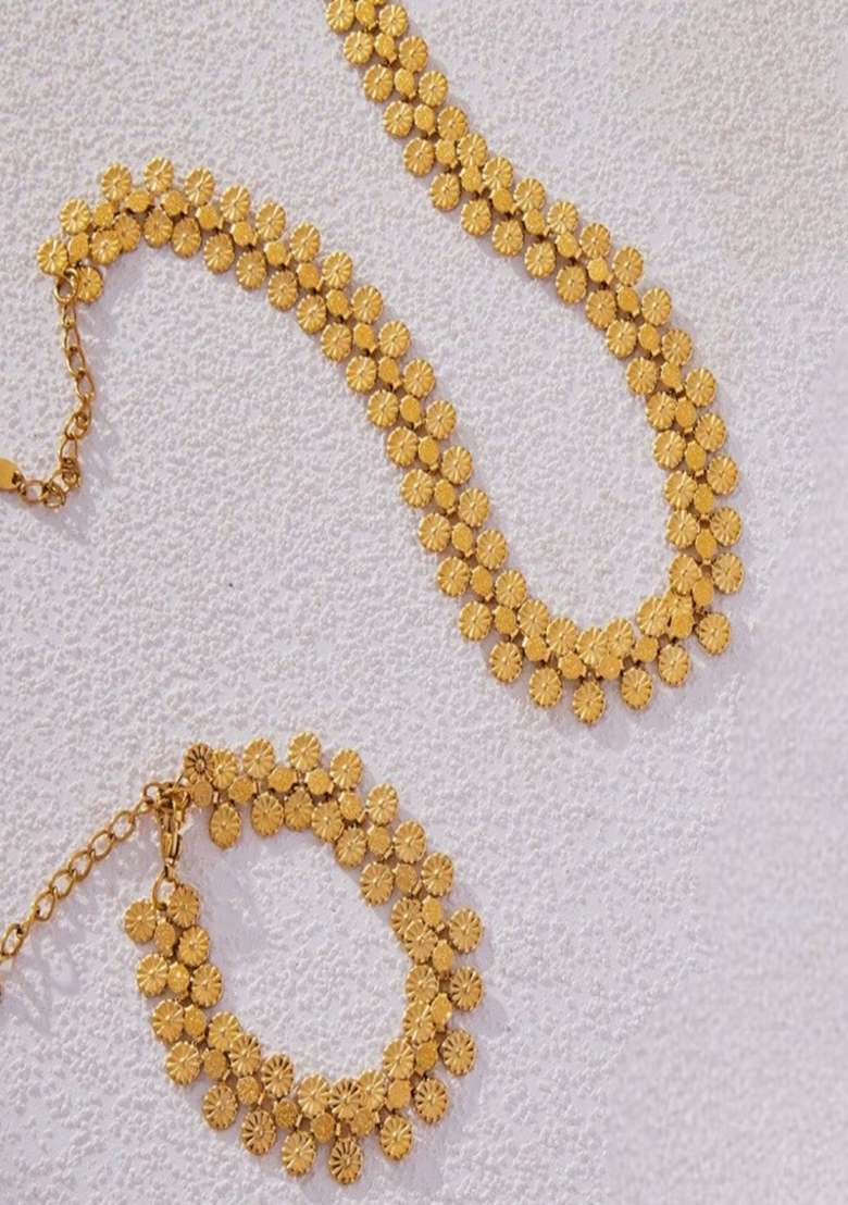 18K Gold Plated Waterproof Anti Tarnish Bold Floral Chain Necklace - Indya