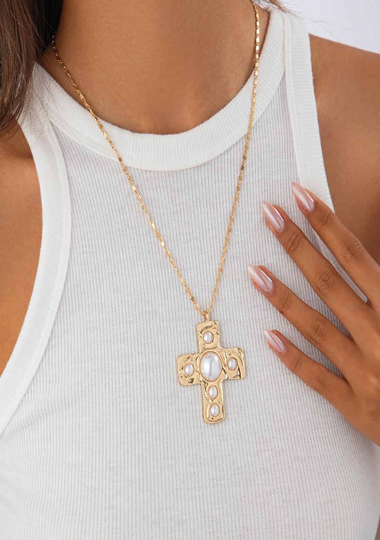 Gold Lobster Clasp Alloy Pendant For Women - Indya