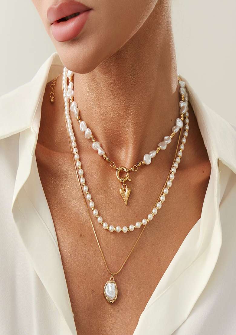 Gold Lobster Clasp Alloy Necklace For Women - Indya