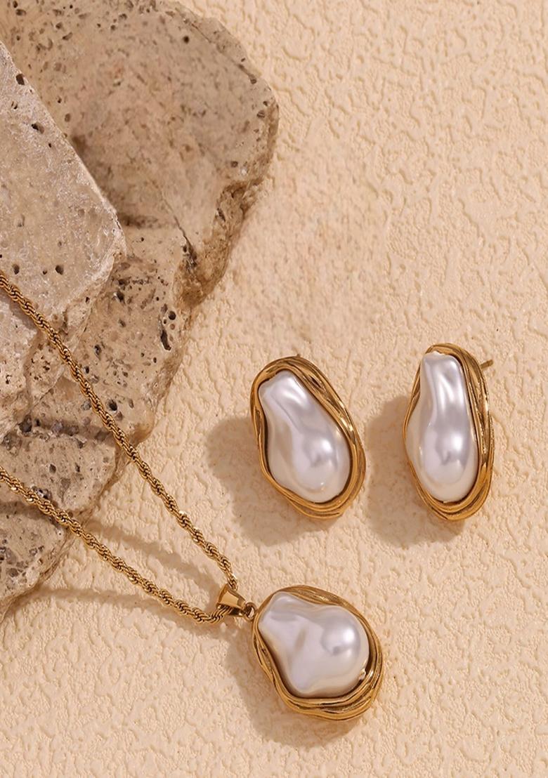 White Lobster Clasp Stainless Steel Pendant For Women - Indya