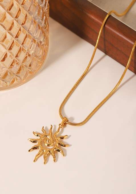 18K Gold Plated Waterproof Anti-Tarnish Beach Style Sun Pendant Necklace