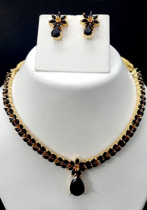 Black Brass Necklace Set