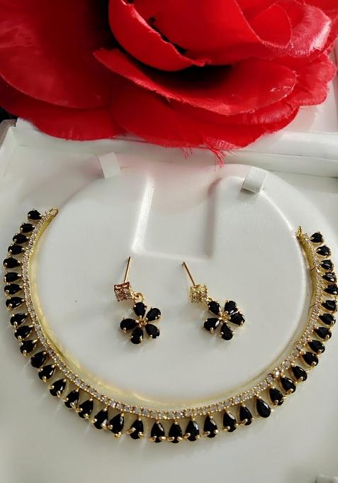 Black Brass Necklace Set