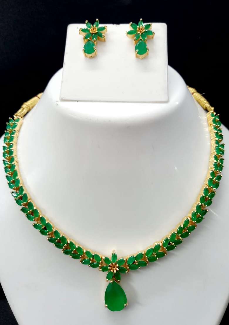 Green Brass Necklace Set - Indya