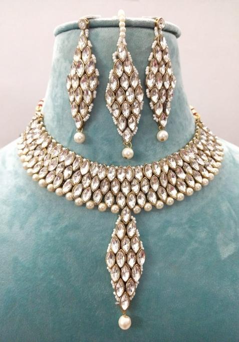 White Alloy Necklace Set