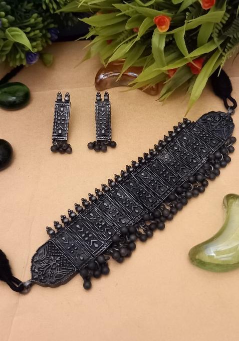 Black Brass Necklace Set