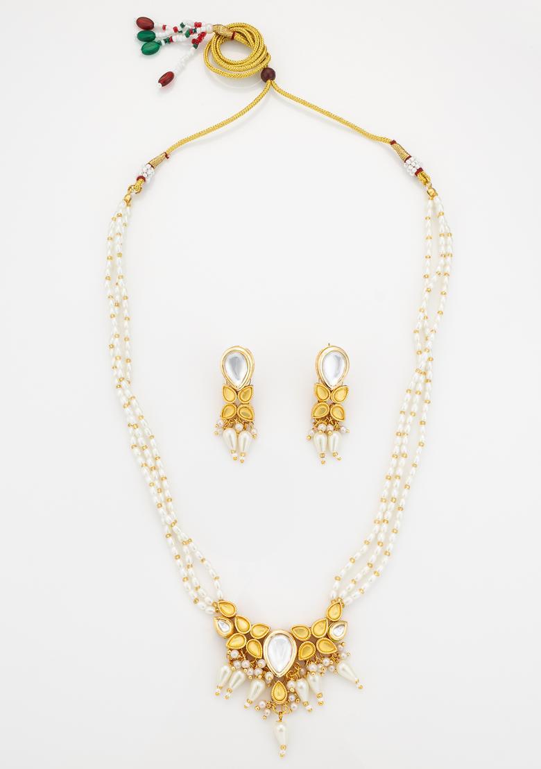 Golden Kundan Alloy Necklace Set - Indya