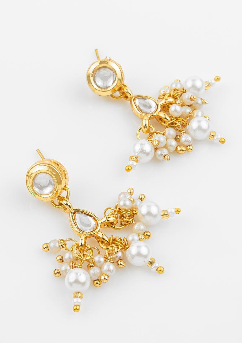 Golden Kundan Alloy Necklace Set - Indya