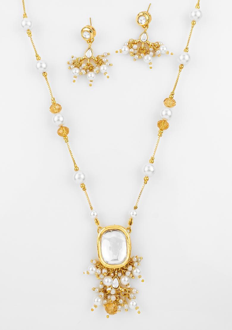 Golden Kundan Alloy Necklace Set - Indya