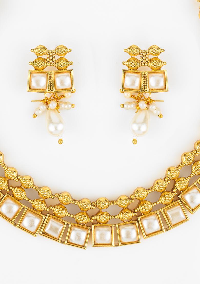 Golden Kundan Alloy Necklace Set - Indya