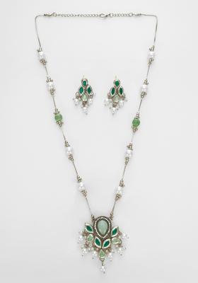 Silver Kundan Alloy Necklace Set