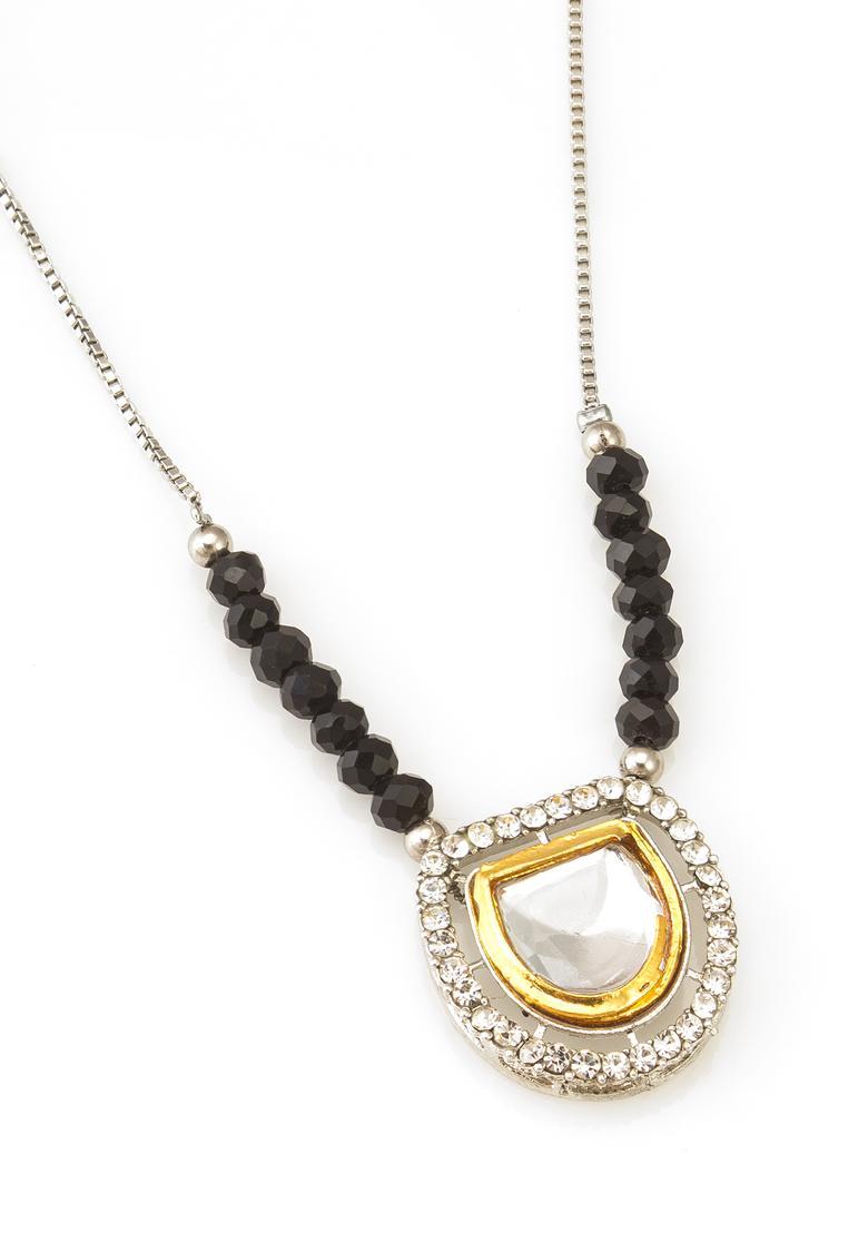 Silver Kundan Alloy Necklace Set - Indya