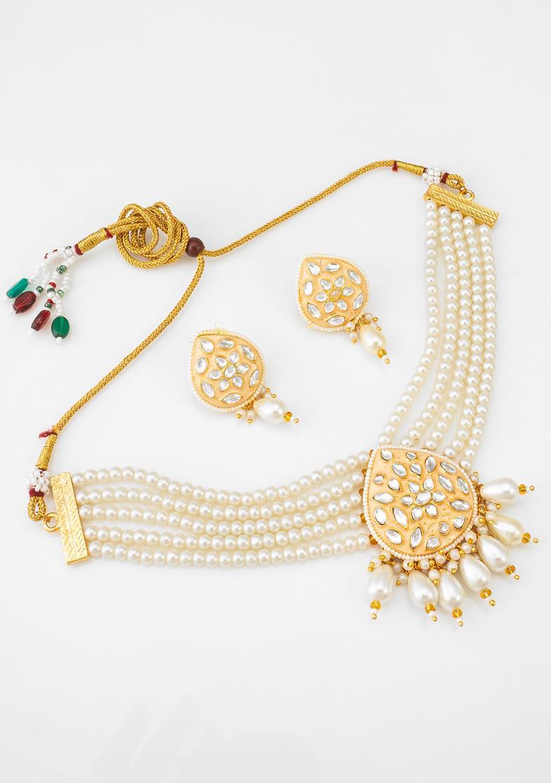 Golden Kundan Alloy Necklace Set - Indya