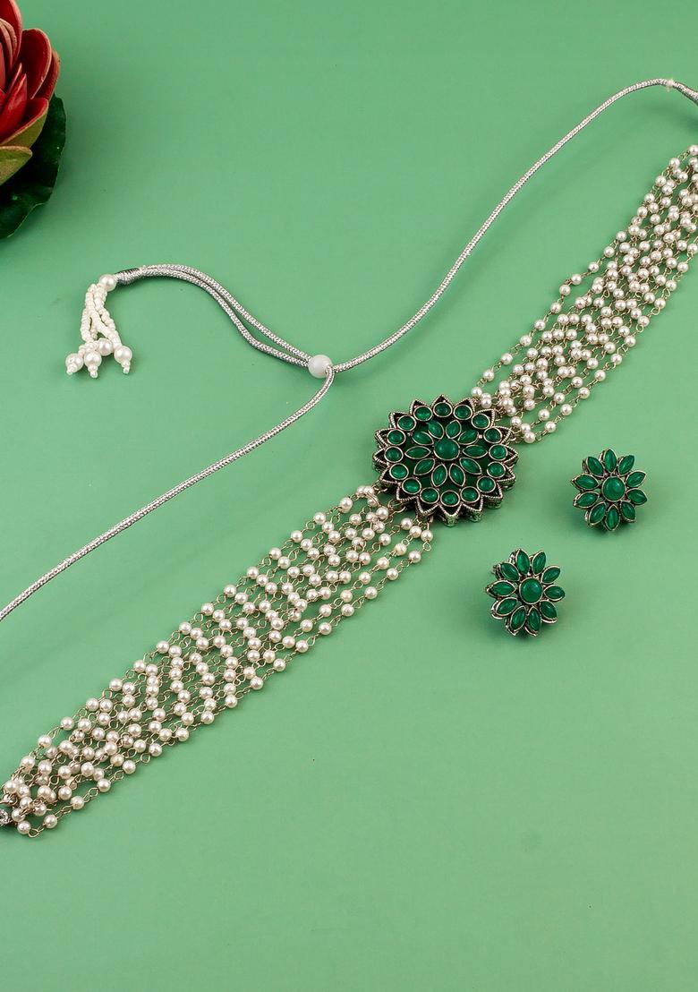 Green Kundan Alloy Choker Set - Indya